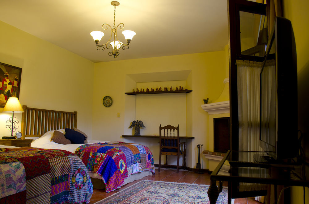 Hotel Sor Juana Antigua Екстериор снимка