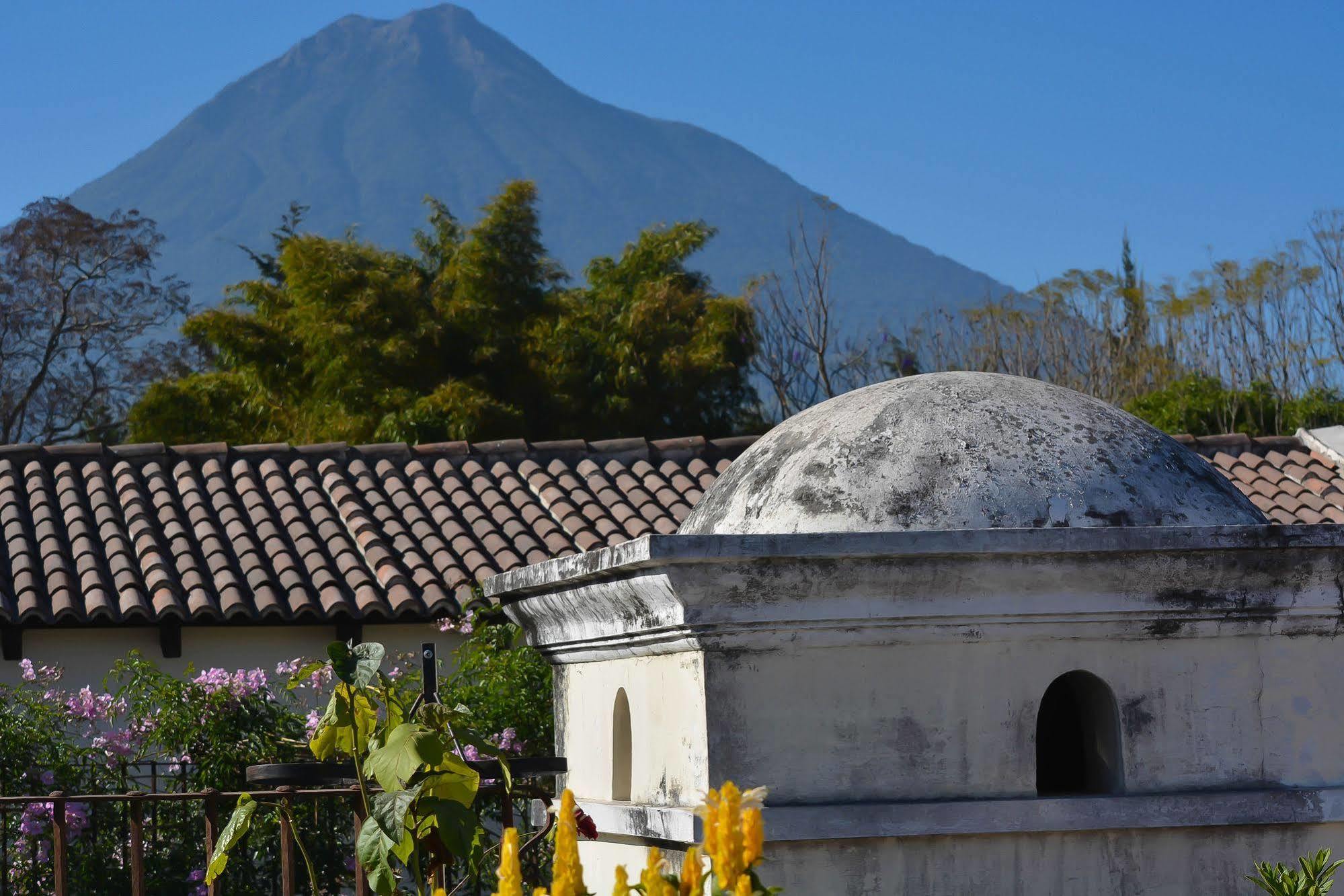 Hotel Sor Juana Antigua Екстериор снимка