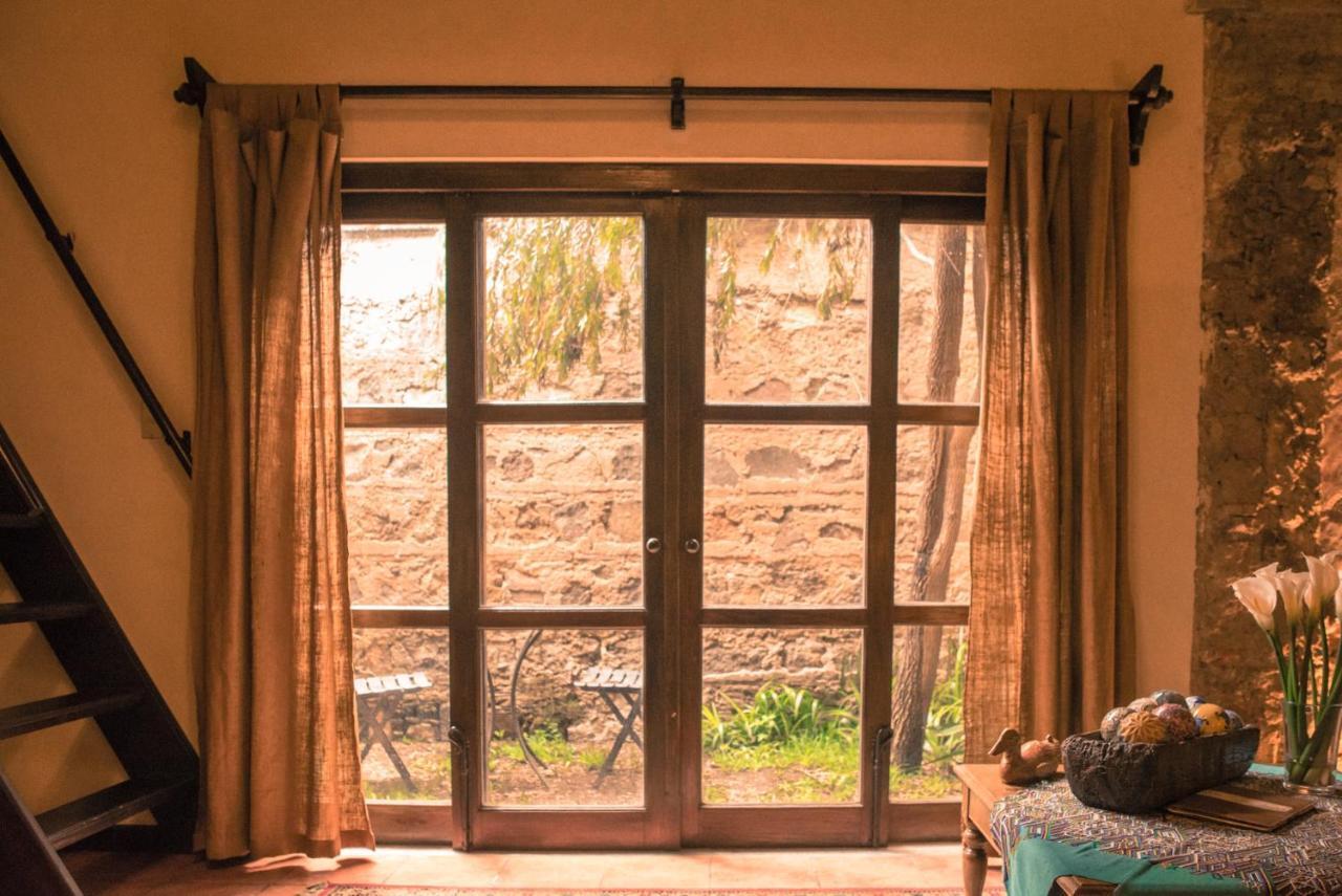 Hotel Sor Juana Antigua Екстериор снимка